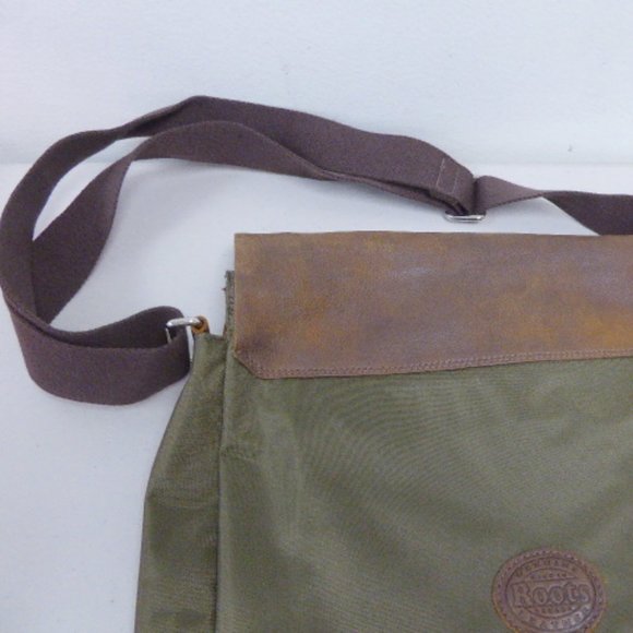 Roots Messenger bag Film Crew swag DUE DATE - Picture 5 of 8